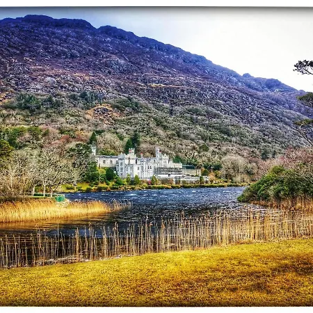 Ocean Country 3* Clifden